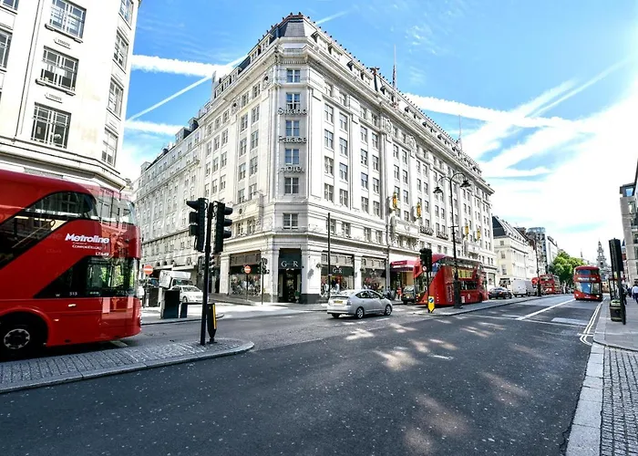 Budget-Friendly Options: Cheap Hotels near Fleet Street in London
