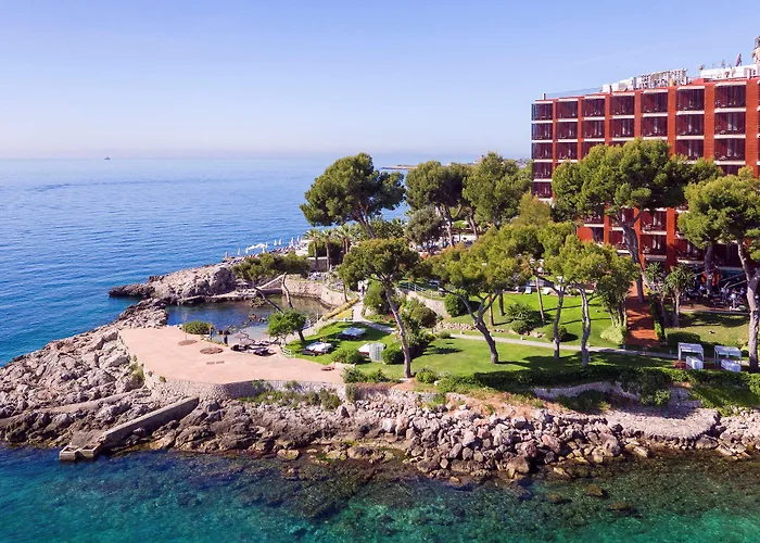 Experience Paradise at the Beach Hotels in Palma de Mallorca, Spain