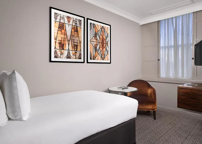 Top Affordable Accommodation near Fleet Street