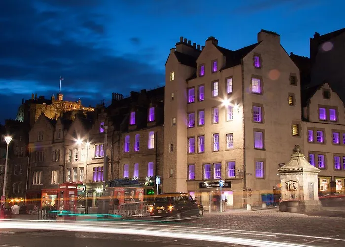 Discover the Charm of Grassmarket Hotels in Edinburgh