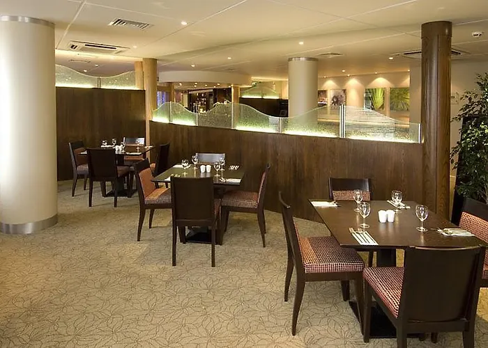 Best Hotels Near Manchester Airport Terminal 1